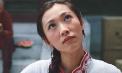 点击观看短片长春电影节闭幕式现场推介“光影绽放中国行·跟着电影游吉林”活动。